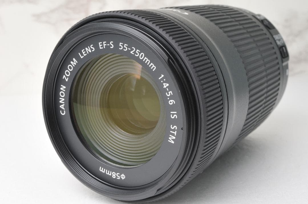 美品❣️Canon EF-S 55-250mm IS STM ⭐️望遠レンズ