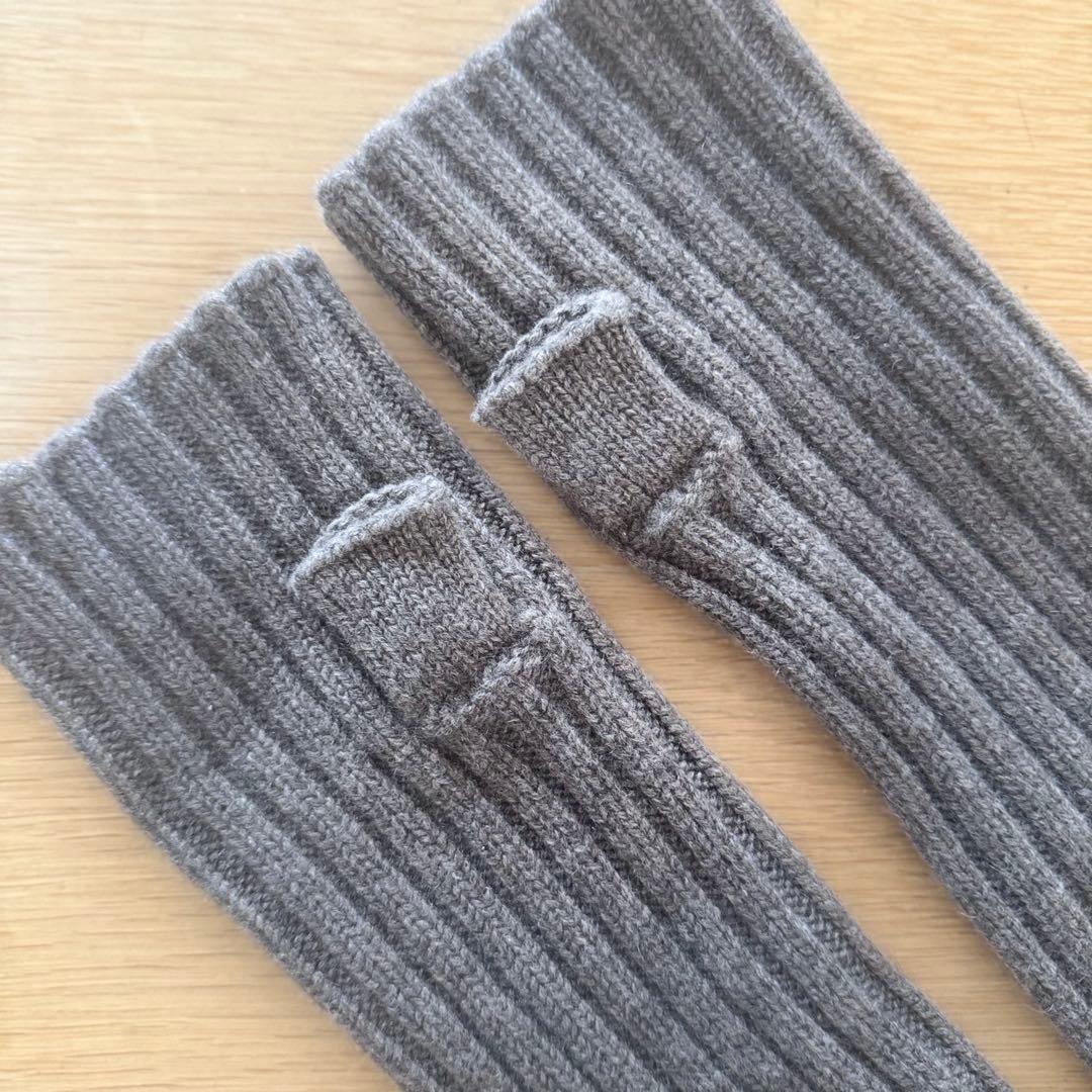 ドゥーズィエムクラス CARIAGGI カシミヤ　ニット　アームウォーマー