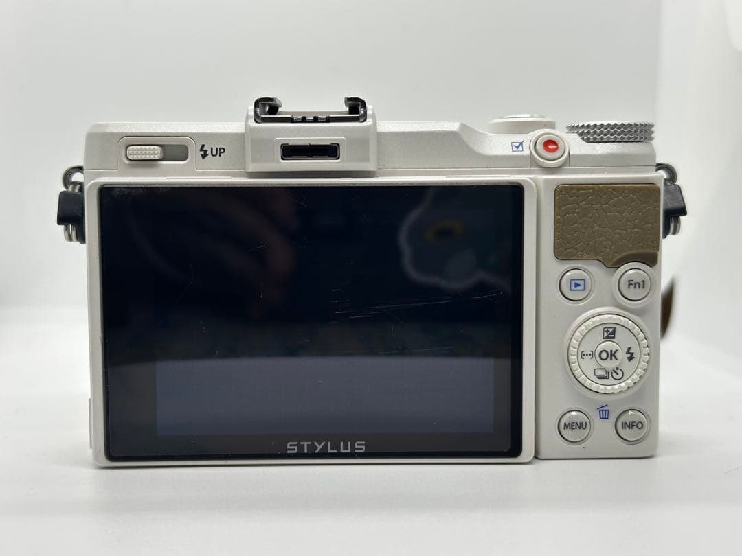 OLYMPUS STYLUS XZ-2ホワイト デジカメ