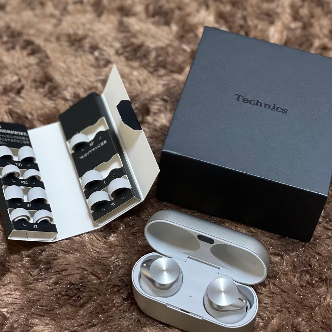 【美品】Technics ワイヤレスイヤホン シルバー 充電ケース付き
