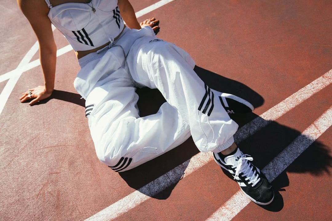 激レアアディダス×ダニエル・カタリ コラボ コルセットトップ クロップド