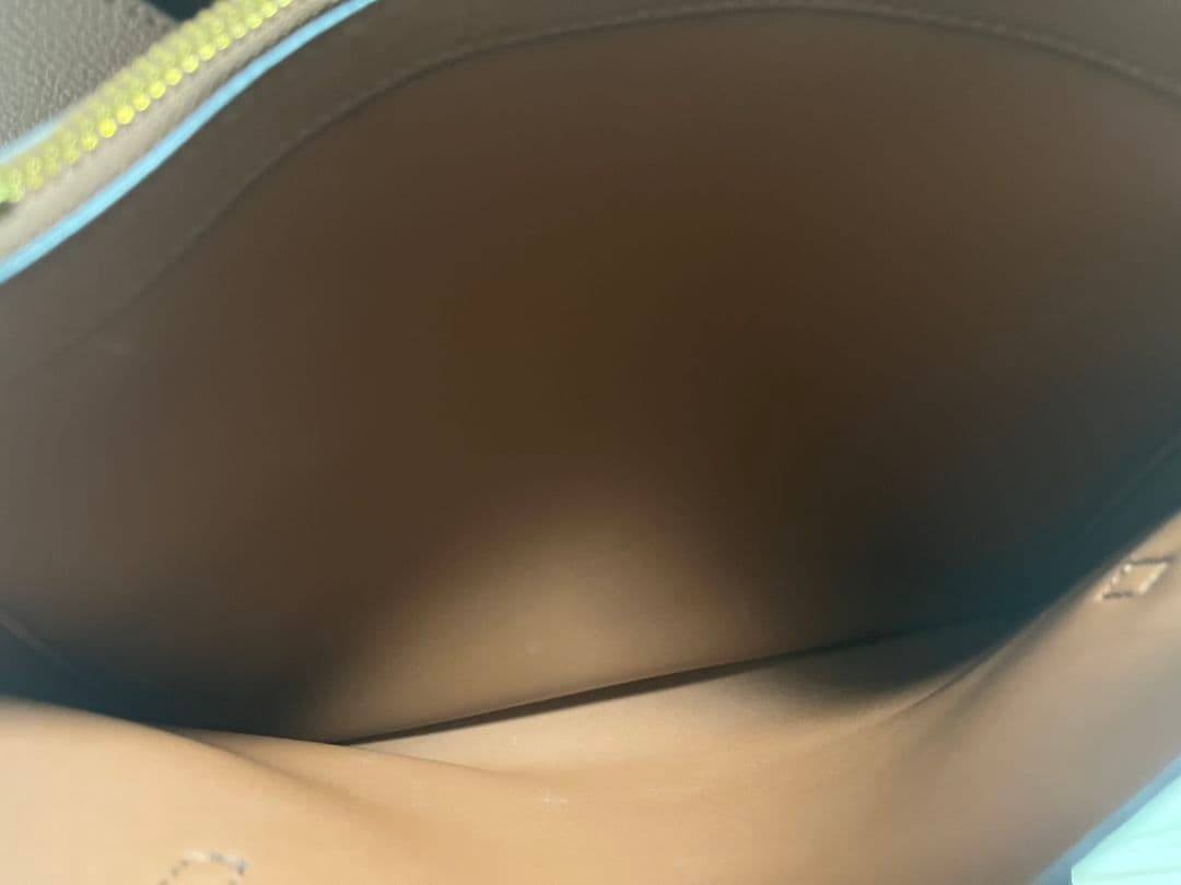 CHARLES & KEITH ブラウン ビジネスバッグ