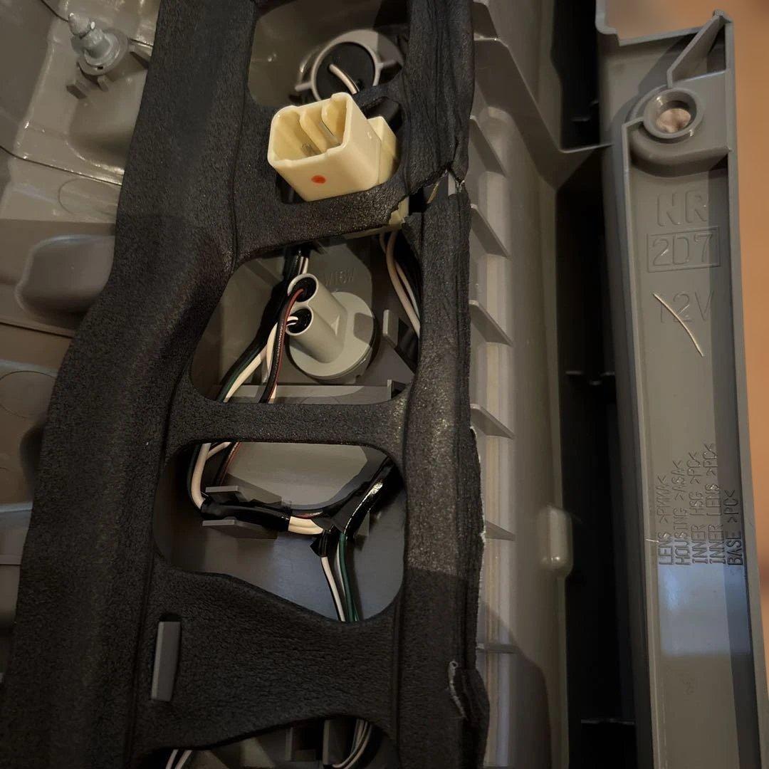 レッドテールライト 左右セット　ノア