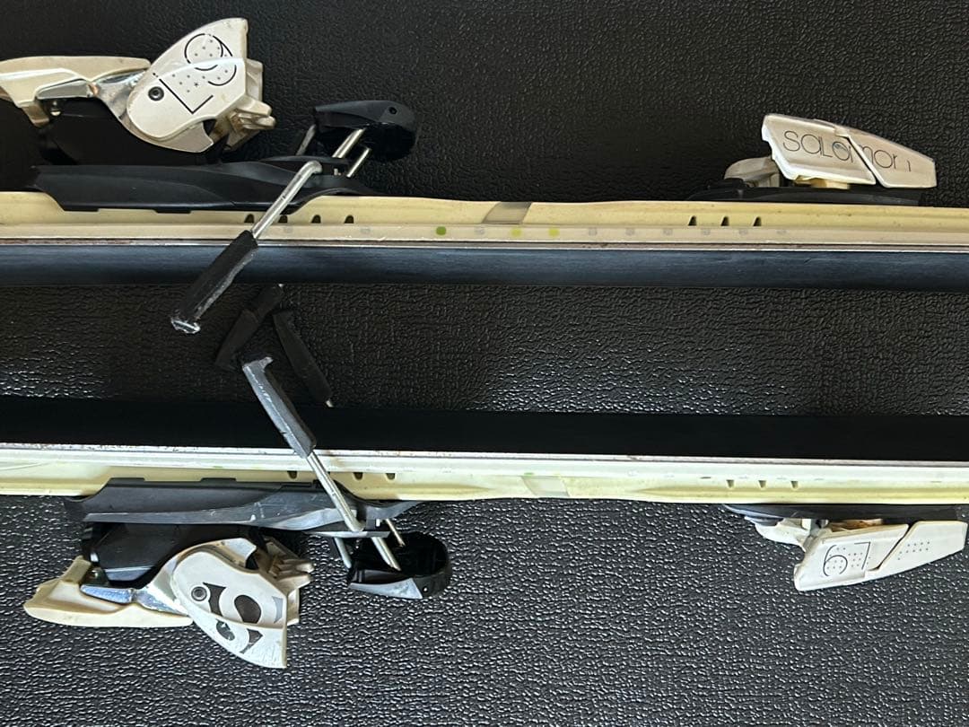 Salomon サラモン　スキー３点セット　板、靴、ストック