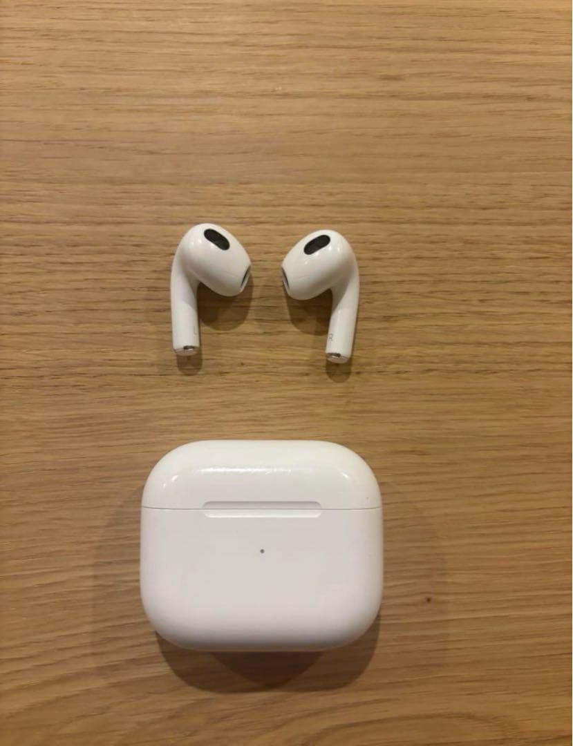 AirPods 第3世代　Lightning端子