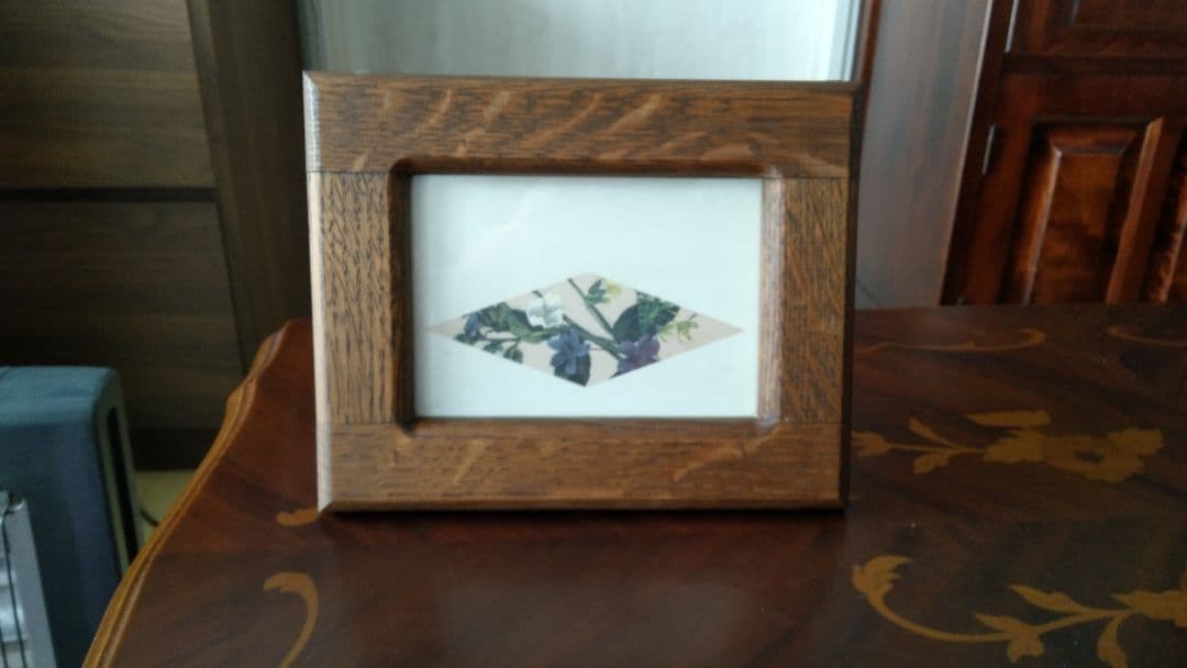 高級感溢れるオークヴィレッジ フォトスタンド 大、小 セット