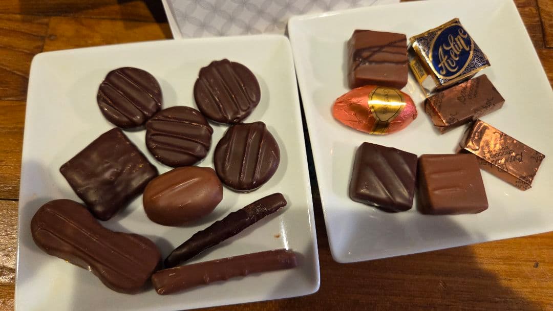 BERNACHON　ブラック＆ミルク・アソート・ボックス　パレドール