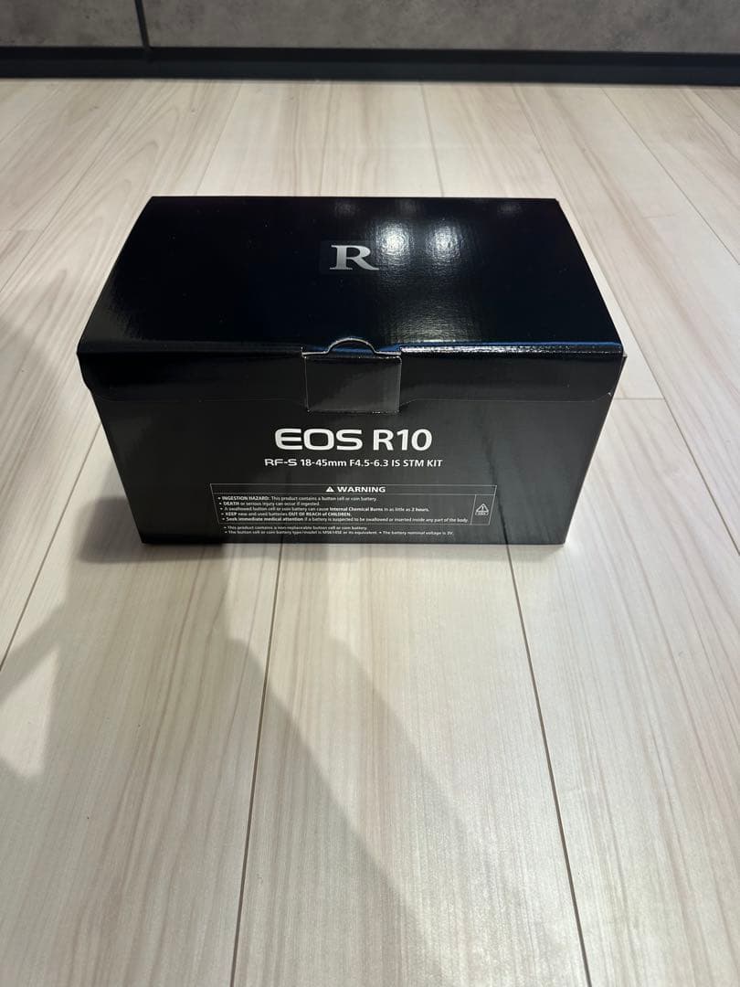 【新品未開封】EOS R10 RF-S 18-45mm レンズキット