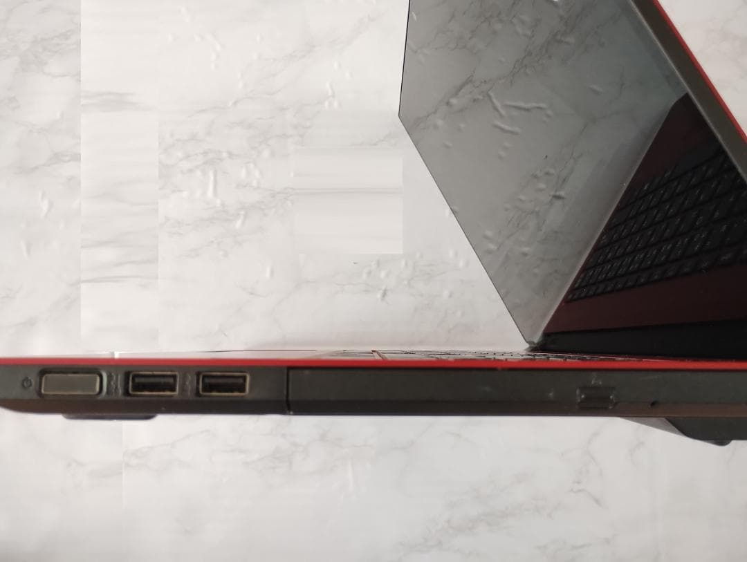 ☆すぐ使える☆希少なクリスタルレッド☆　NECノートPC