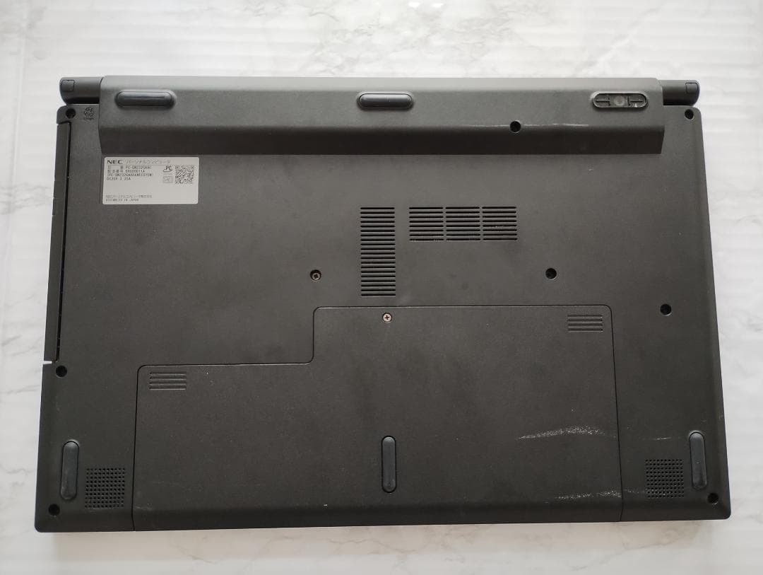 ☆すぐ使える☆希少なクリスタルレッド☆　NECノートPC