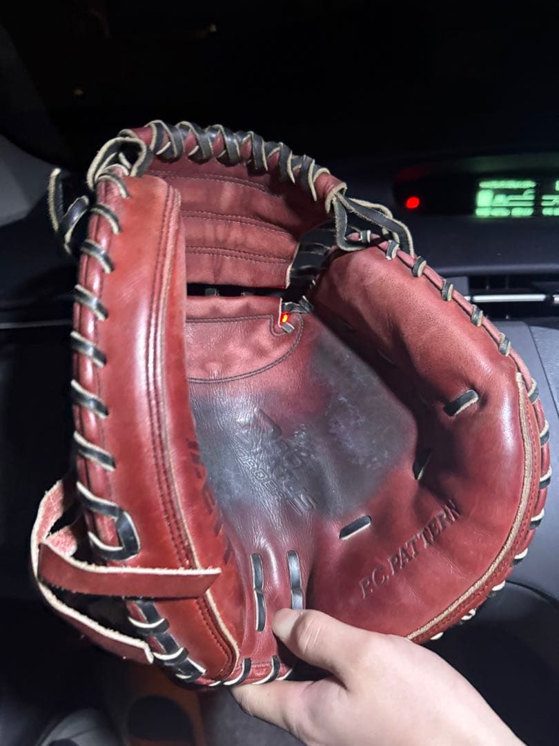 美品小林誠司モデルzeet キャッチャー用グローブ