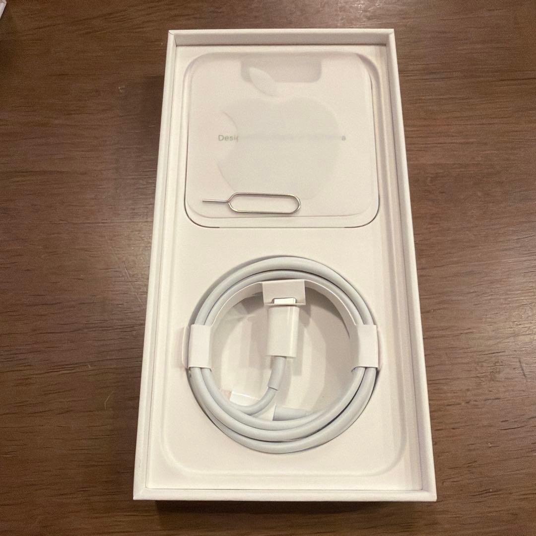 ぴ*う様 Apple iPhone 13 ミッドナイトグリーン 本体　箱付属品付