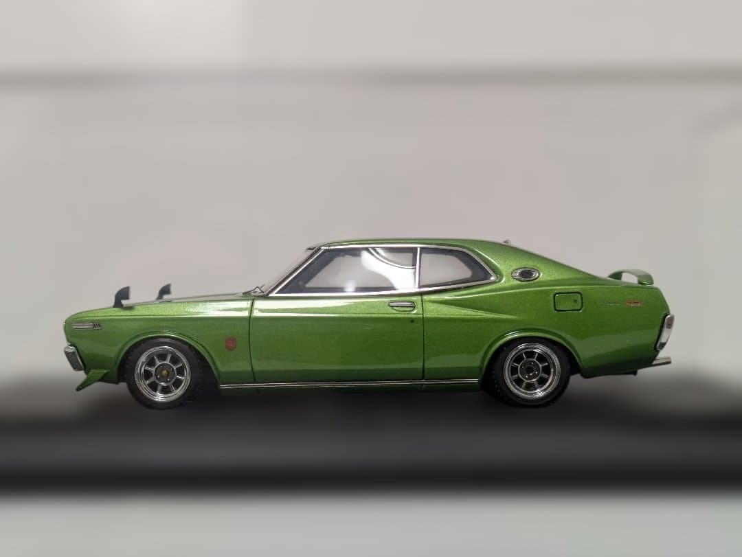 イグニッション モデル 1/43 日産 ローレル 2000SGX C130