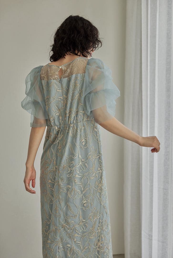 niana フラフィースリーブペンシルドレス オケージョンドレス即購入⭕️