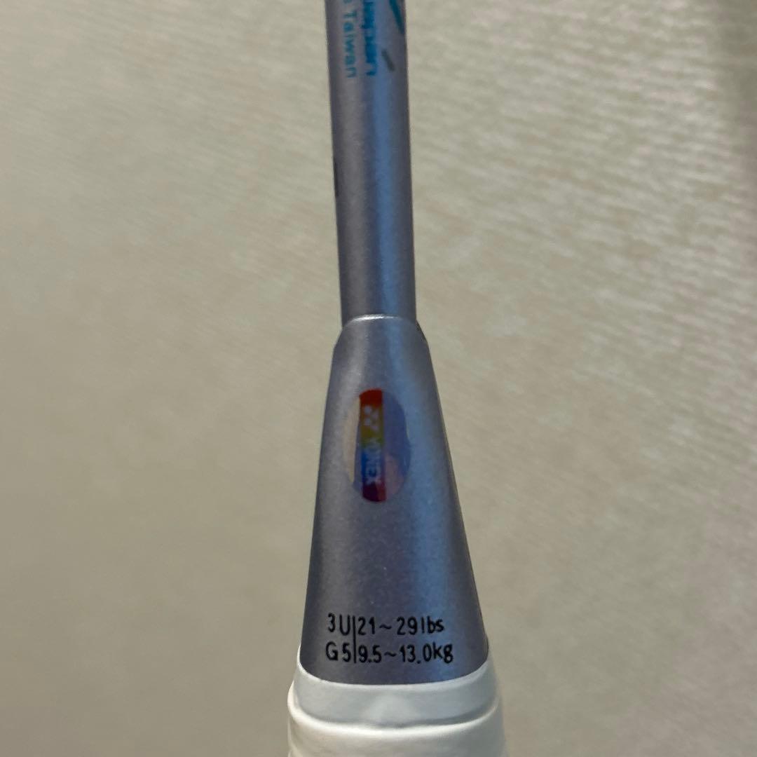 バドミントンラケット　アストロクス88d ツアー