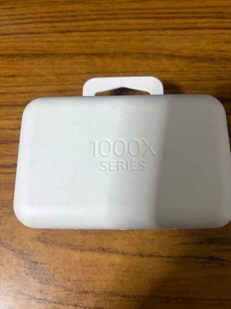 G*I様 ほぼ新品　ケース付き　SONY WF-1000XM5 ワイヤレスイヤホ