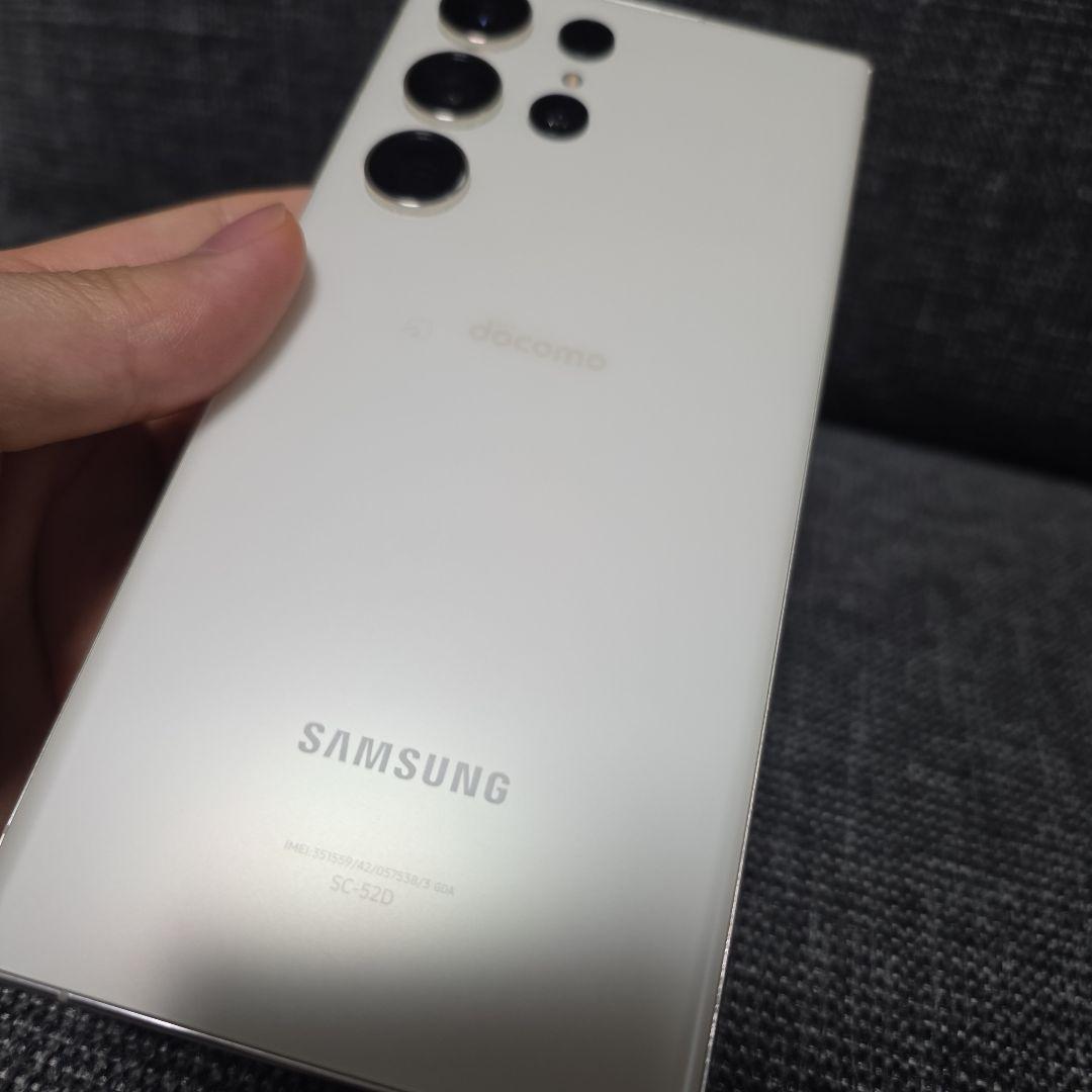 Galaxy S23 Ultra クリーム docomo版