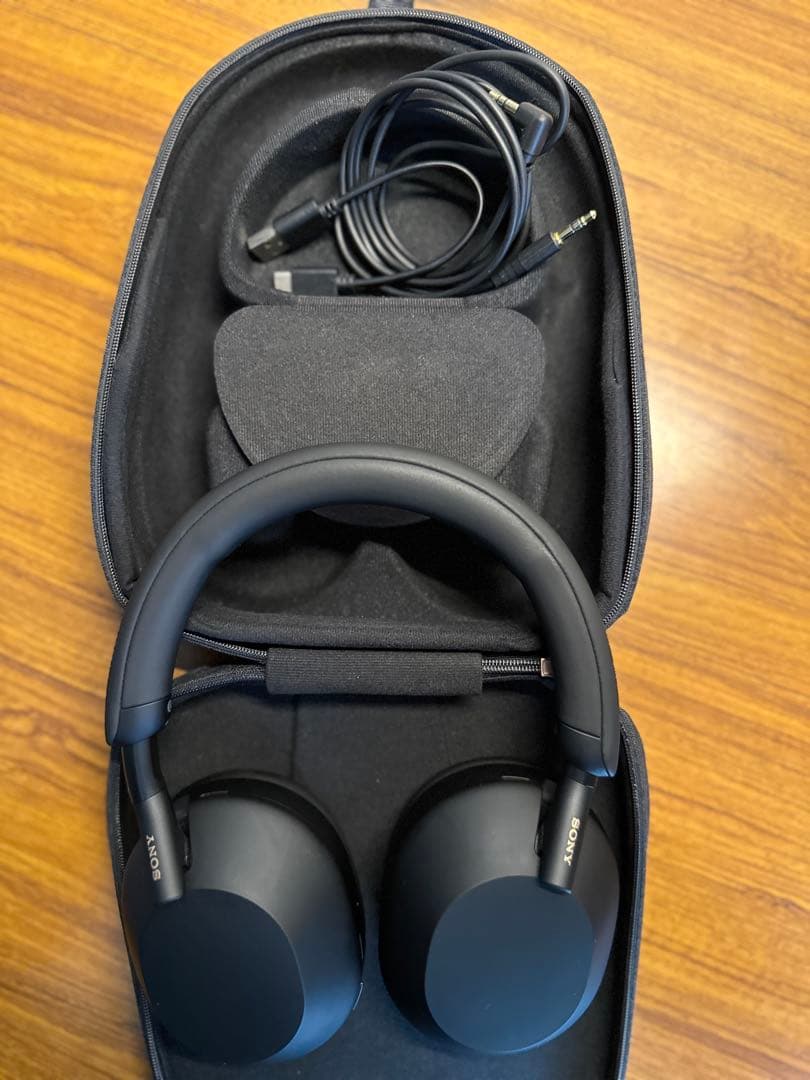 ソニー WH-1000XM5 （ブラック）・ノイズキャンセリングヘッドホン