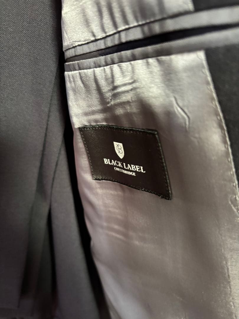 BLACK LABEL CREST BRIDGE 紺色スーツ　42L新品未使用