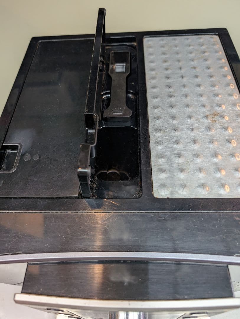 デロンギ　ESAM5500MH 業務用エスプレッソマシン