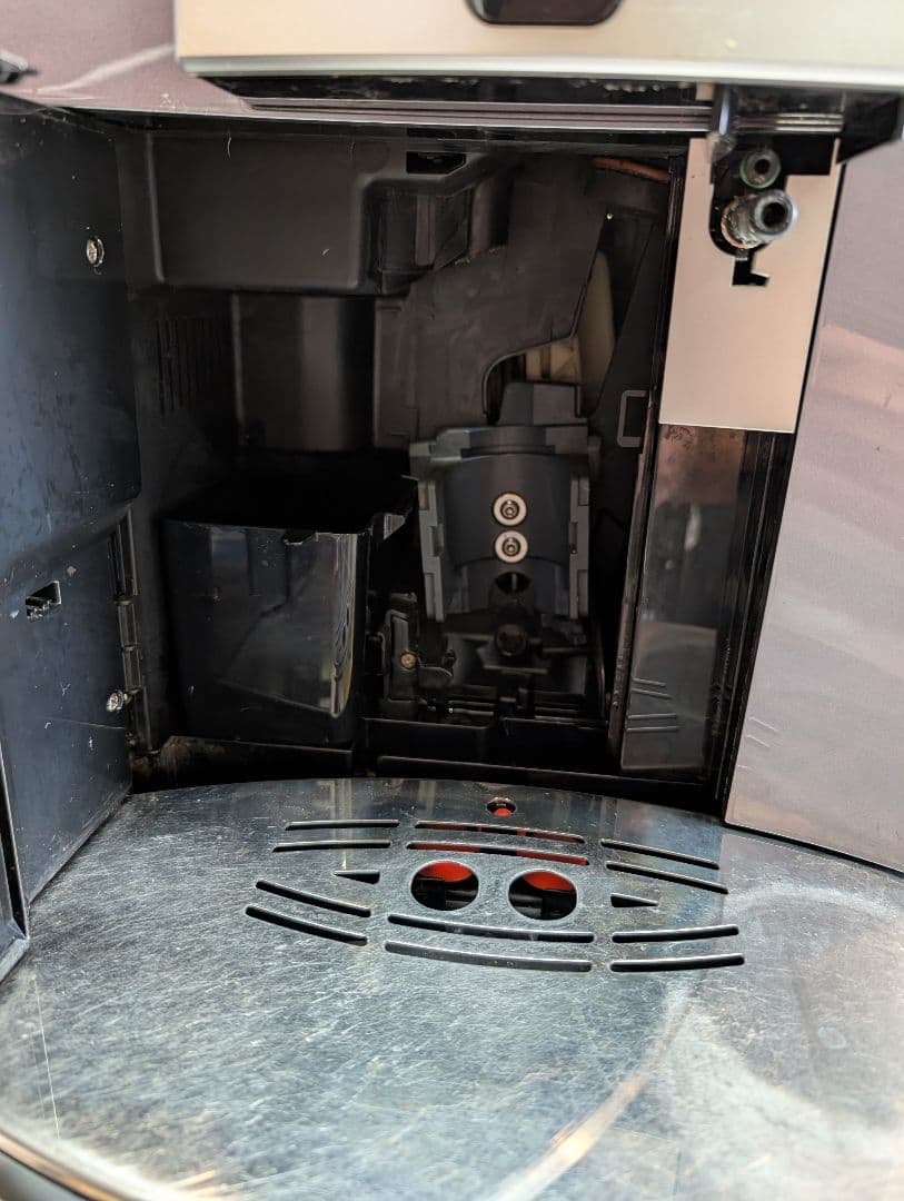 デロンギ　ESAM5500MH 業務用エスプレッソマシン