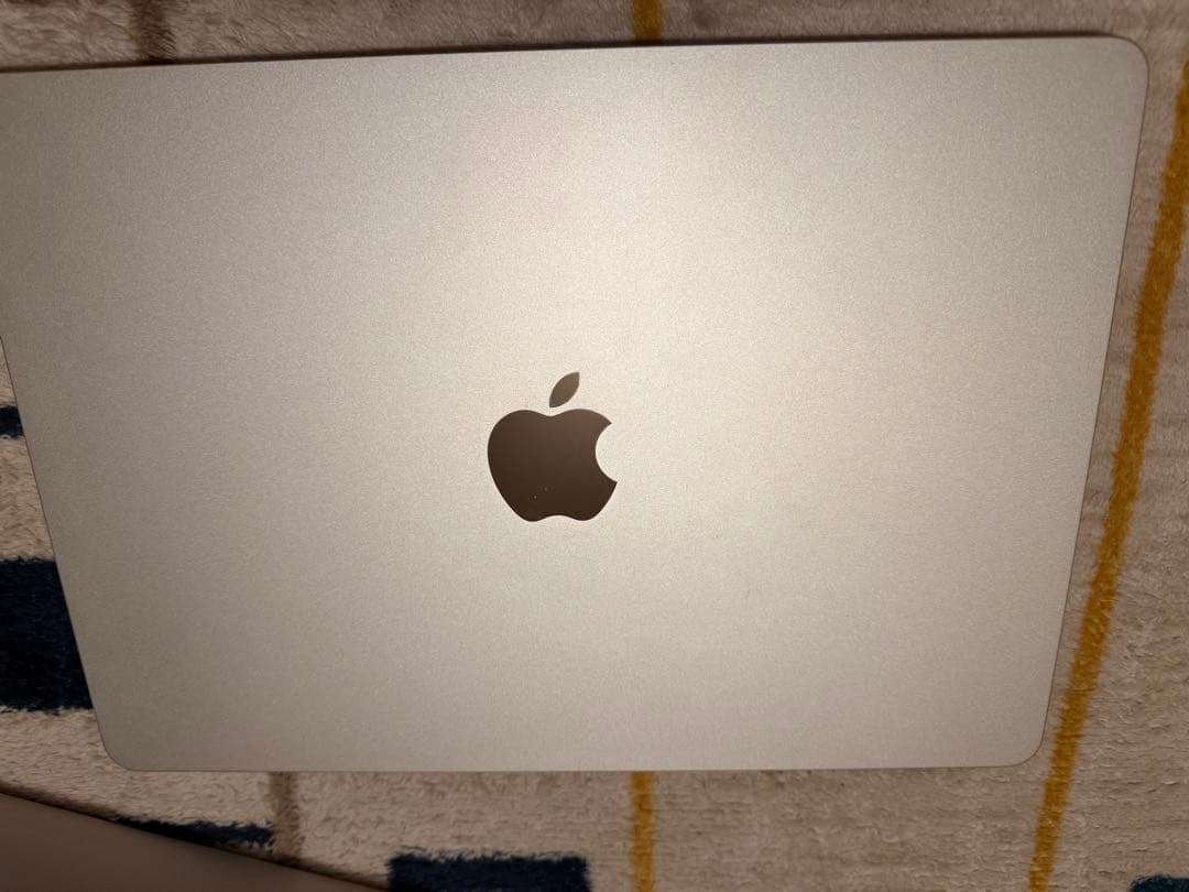 MacBook Air M2 13㌅ 16GB 256GB スターライト付属品有