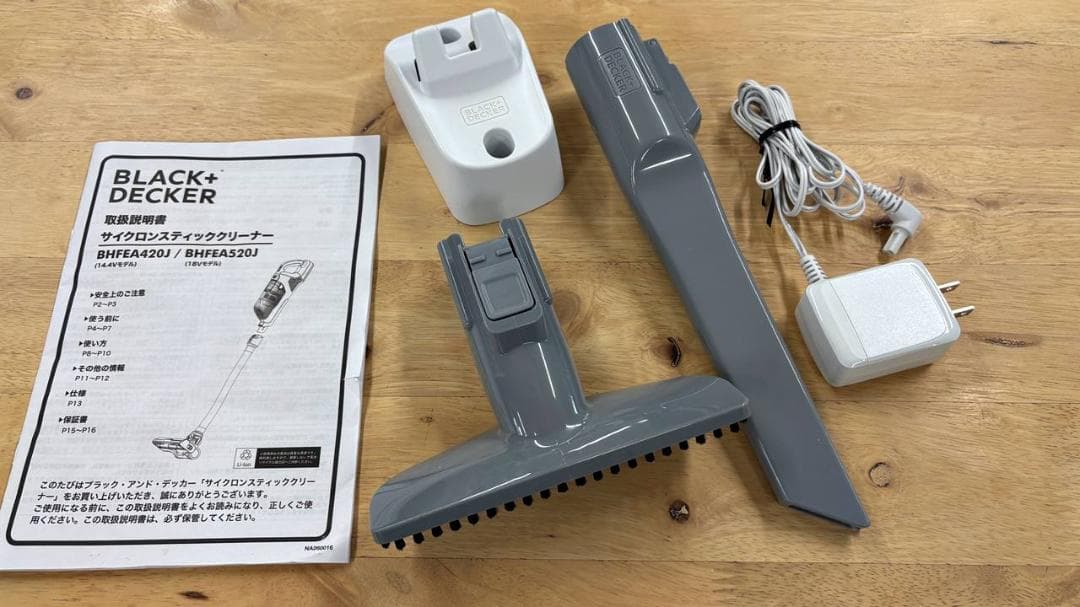 展示品！ブラック＆デッカー 14.4Vサイクロンクリーナー　BHFEA420J