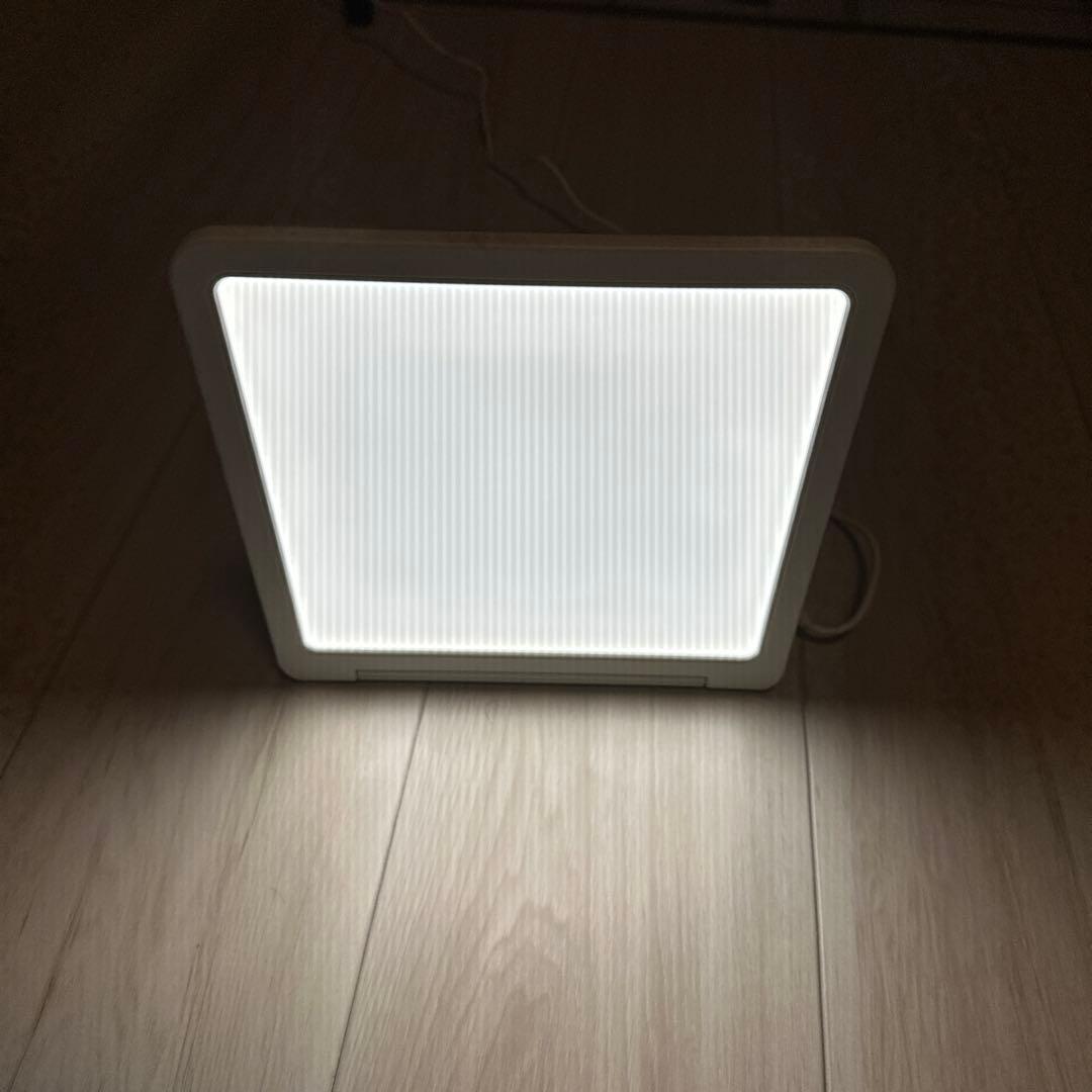 トトノエライト