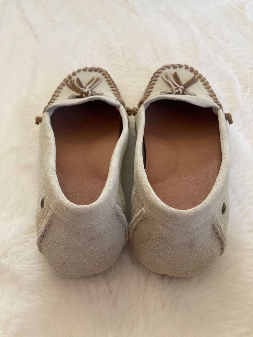 UGG モカシン オフホワイト