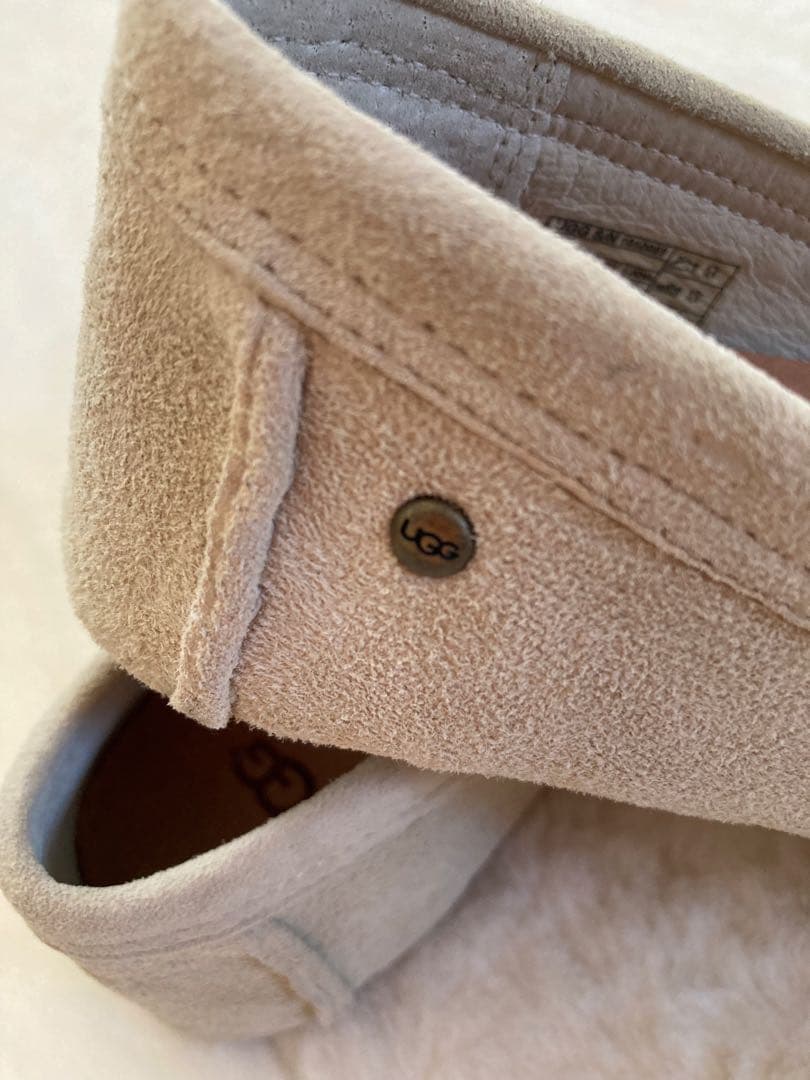 UGG モカシン オフホワイト