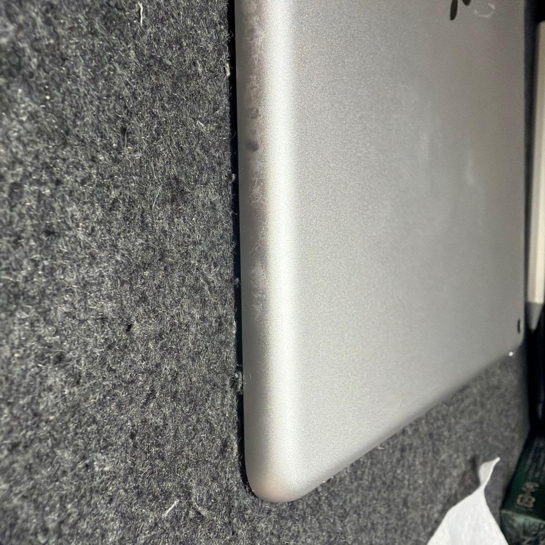 iPad9世代無印256GBシルバー WiFiモデル simフリー