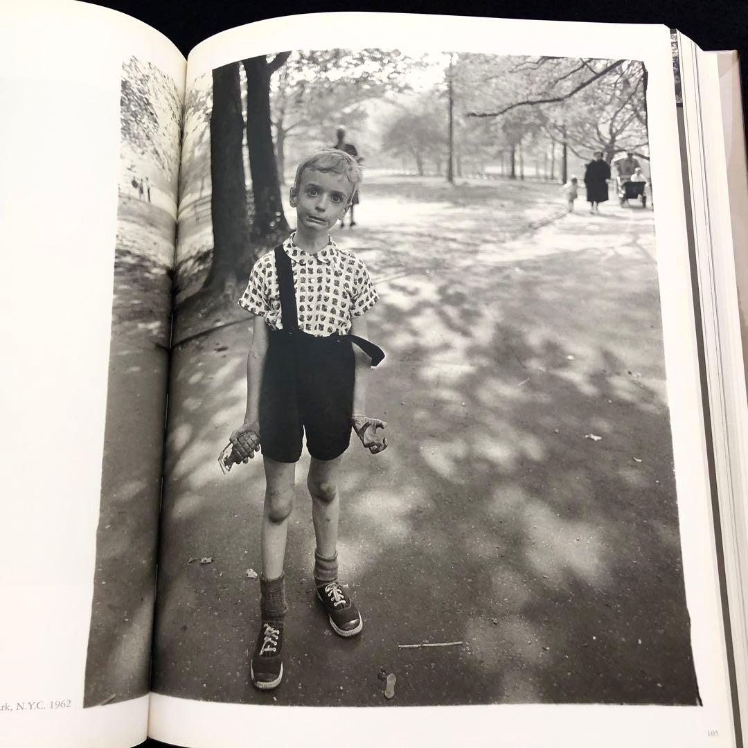 ダイアンアーバス 写真集「Diane Arbus : Revelations」
