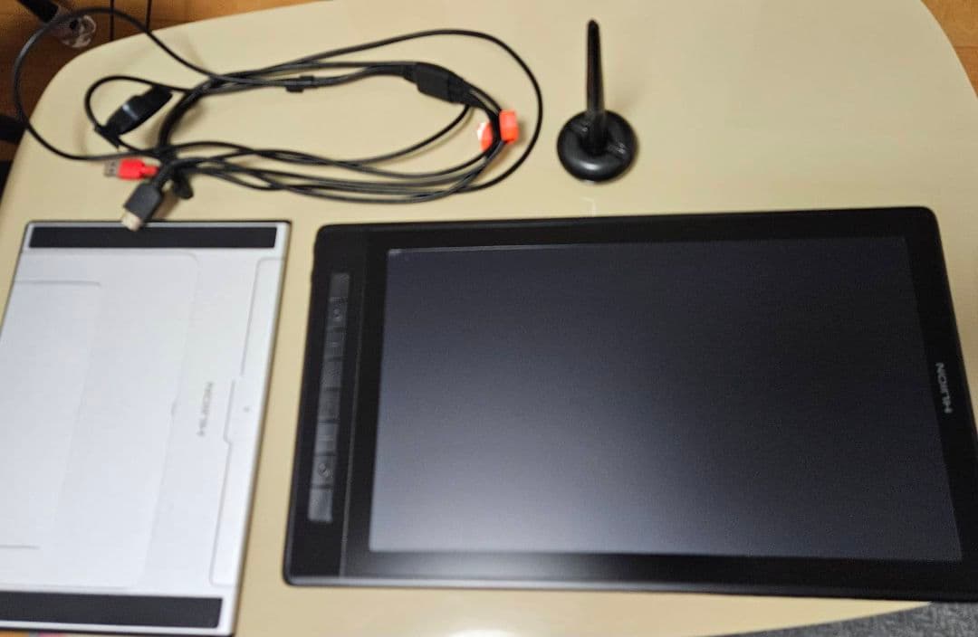 Kamvas pro 16(2.5K) HUION フィルム貼り付け済み