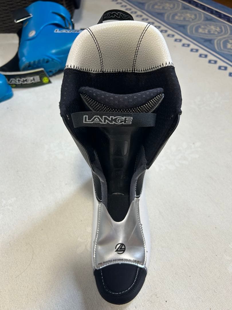 LANGE RS 130 スキーブーツ 男性用