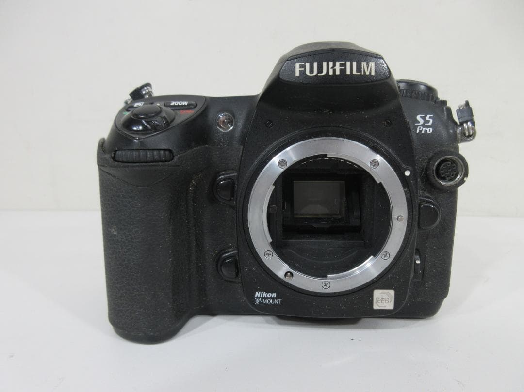 0112Z【ジャンク】FUJIFILM FinePix S5 Pro ボディ