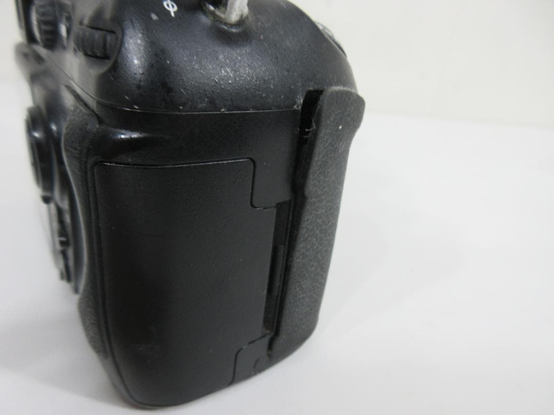 0112Z【ジャンク】FUJIFILM FinePix S5 Pro ボディ