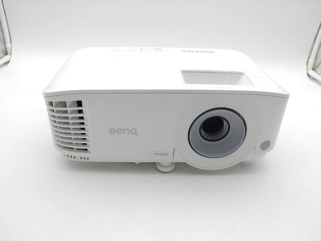 【中古品」BenQ ベンキュー プロジェクター MW550 リモコン付