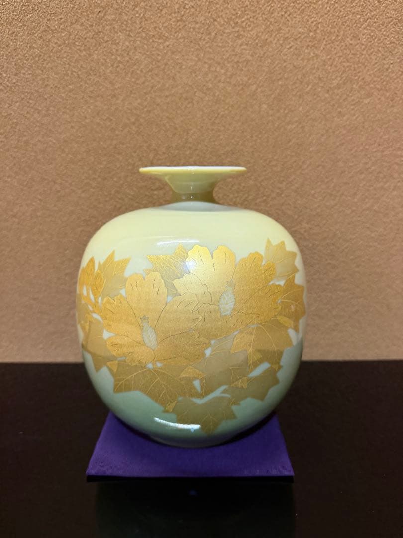 人間国宝　吉田美統　釉裏金彩　芙蓉文　花瓶　九谷焼