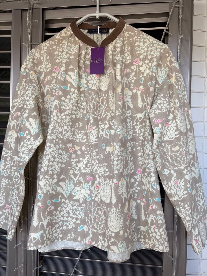 ブラウス リバティ ヨシエ シャワーパーティー ニーム ホビーラ アフタヌーン