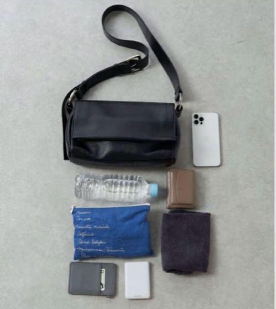 新品 beardsley ビアズリー レザー ショルダーバッグ　ボディバッグ