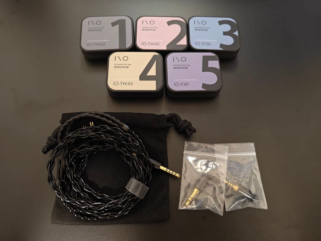 IOAUDIO SOGNO 2DD+6BA イヤホン