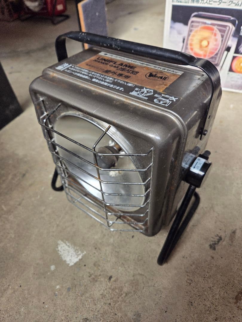 UNIFLAME　ワームⅡ　ストーブ　ヒーター　ワカサギ　キャンプ