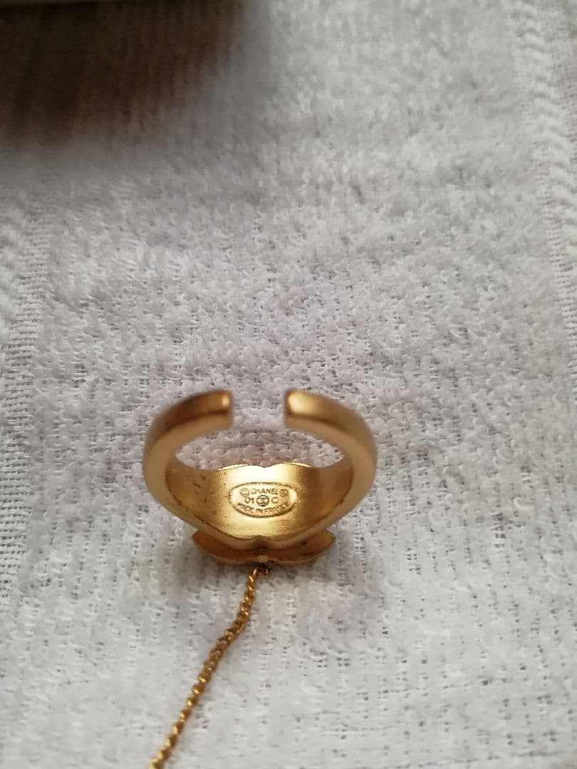 CHANEL  ストーンココマーク リング付き／ ロゴブレスレット