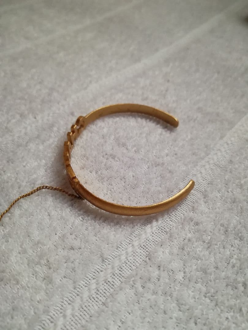 CHANEL  ストーンココマーク リング付き／ ロゴブレスレット