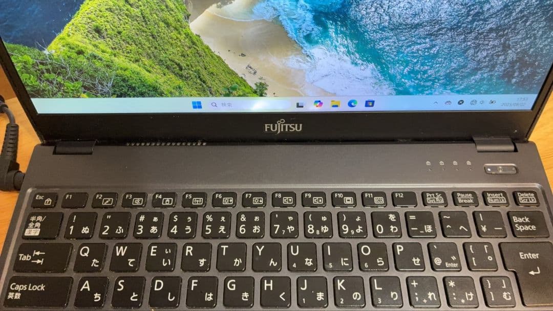 軽量薄型☆富士通 U937 Core i5-7300U 8GB SSD128