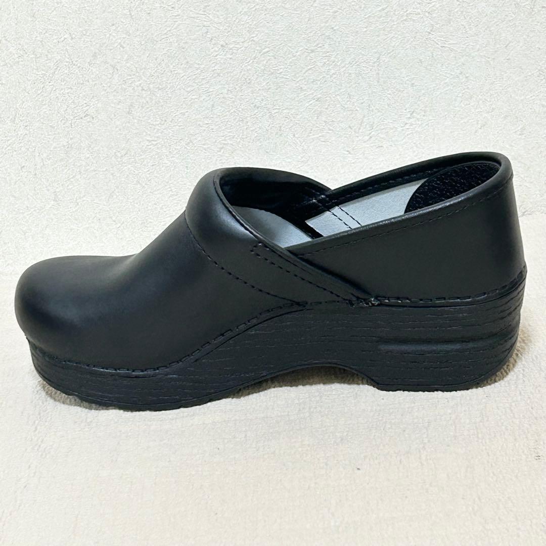 ✨未使用✨ 【dansko】 プロフェッショナ ルクロッグサンダルオールレザー