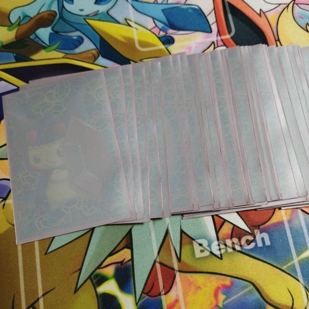 匿名配送無料　メガヤミラミのポンチョを着たピカチュウ　デッキシールド64枚