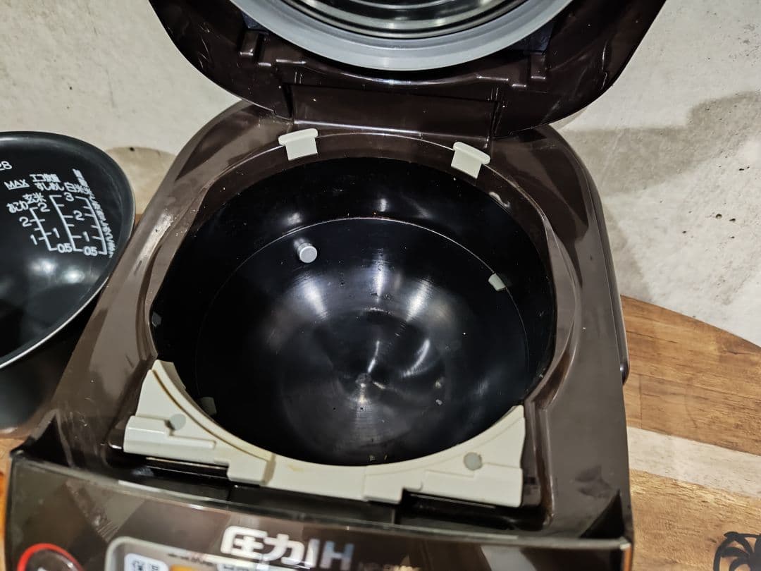 象印 NP-RM05 圧力IH炊飯器