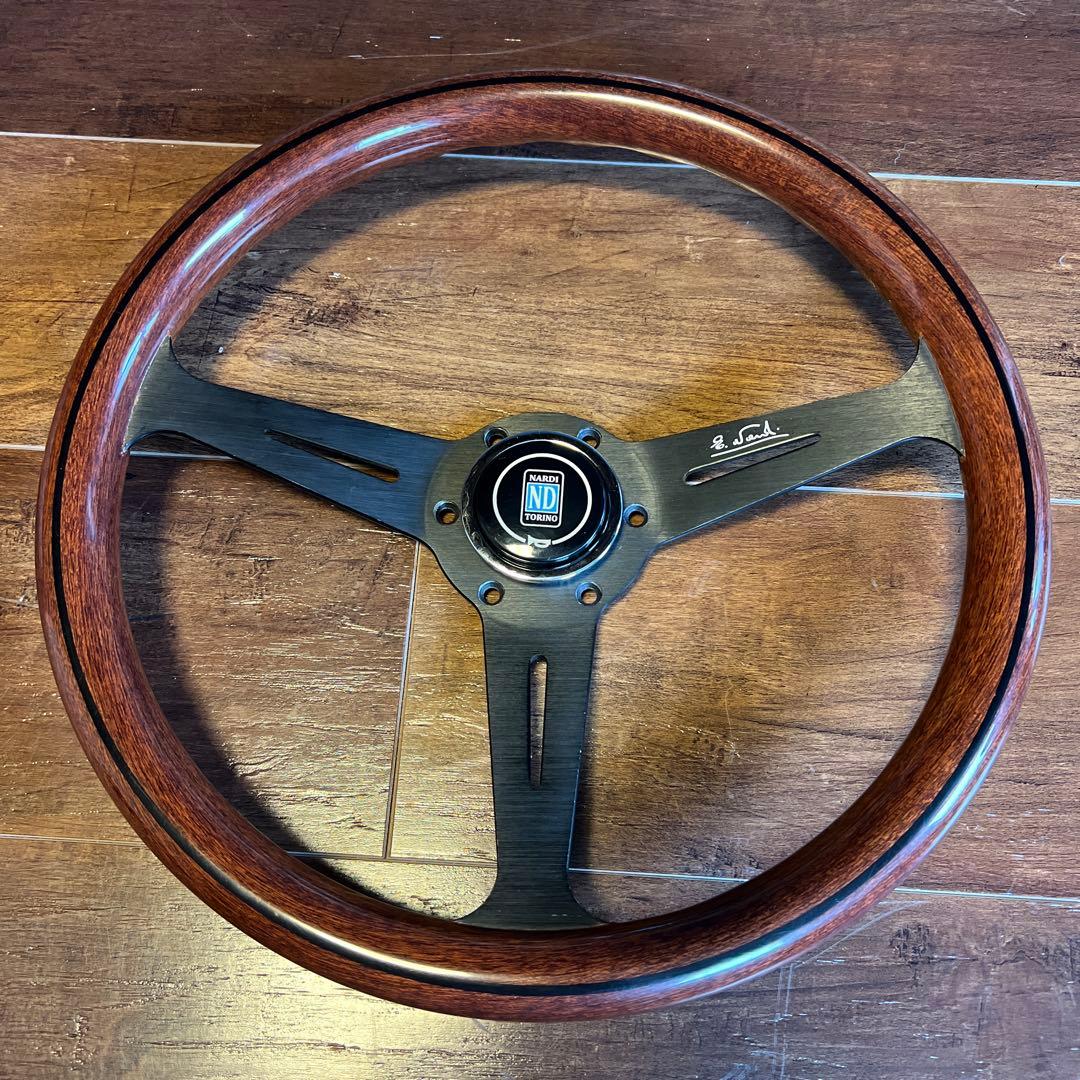 ナルディクラシック ウッドステアリング 14インチ　中古品