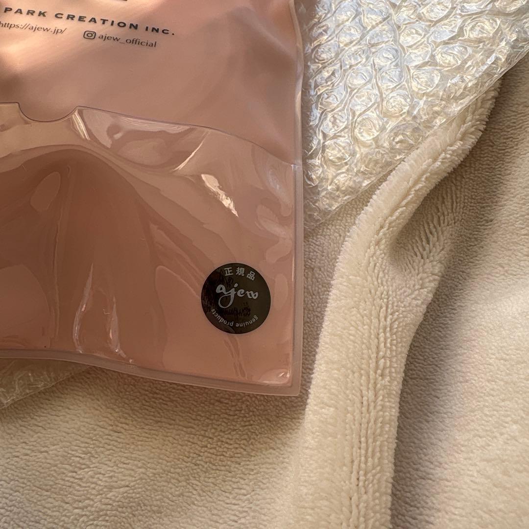 【新品未開封】ajew iPhone 16ケース シルバー